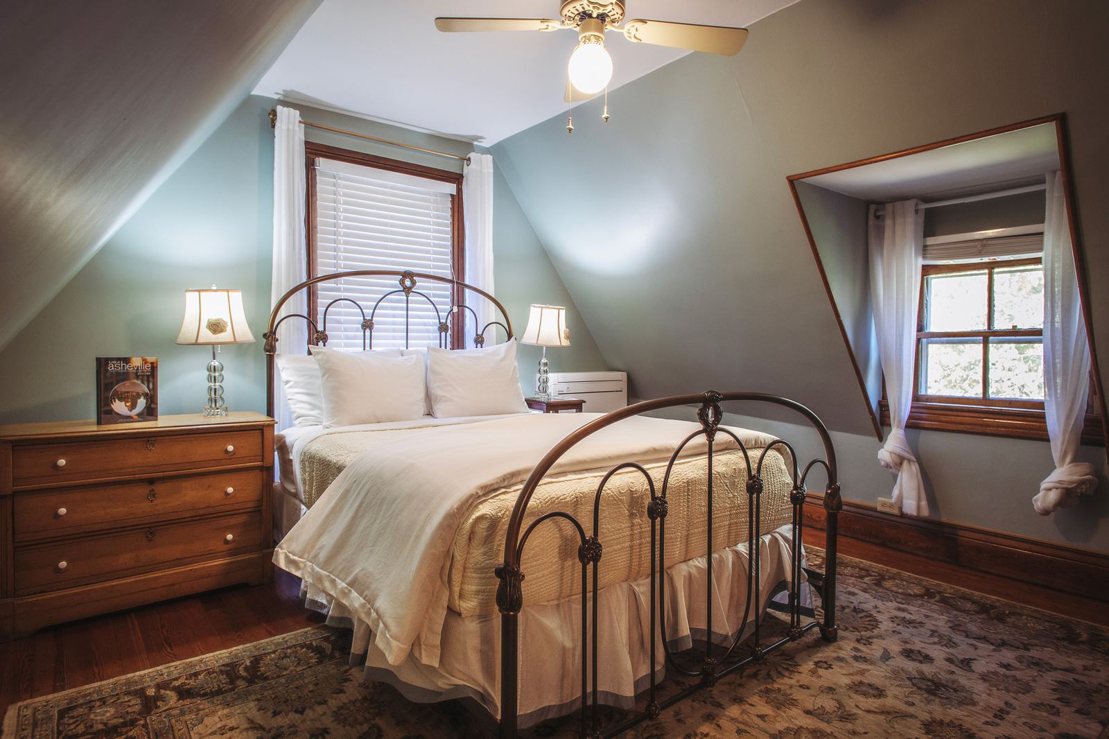 Celebration Suite at Cedar Crest Inn
