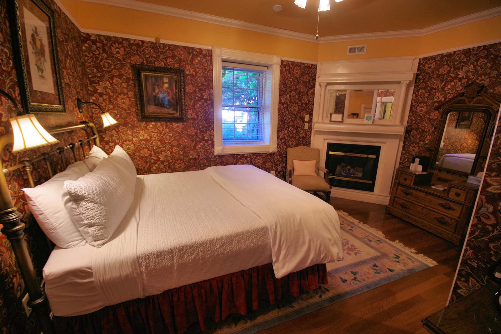 Serenity Suite at Cedar Crest Inn