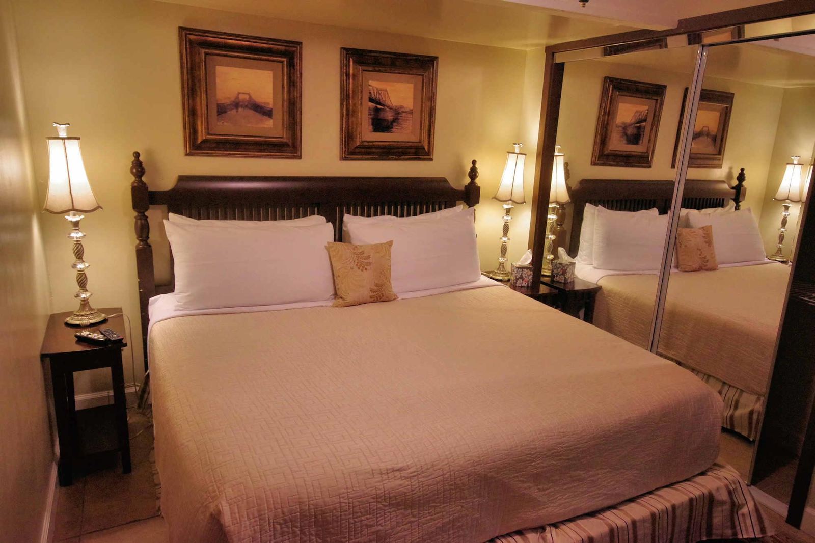 Stables Suite at Cedar Crest Inn